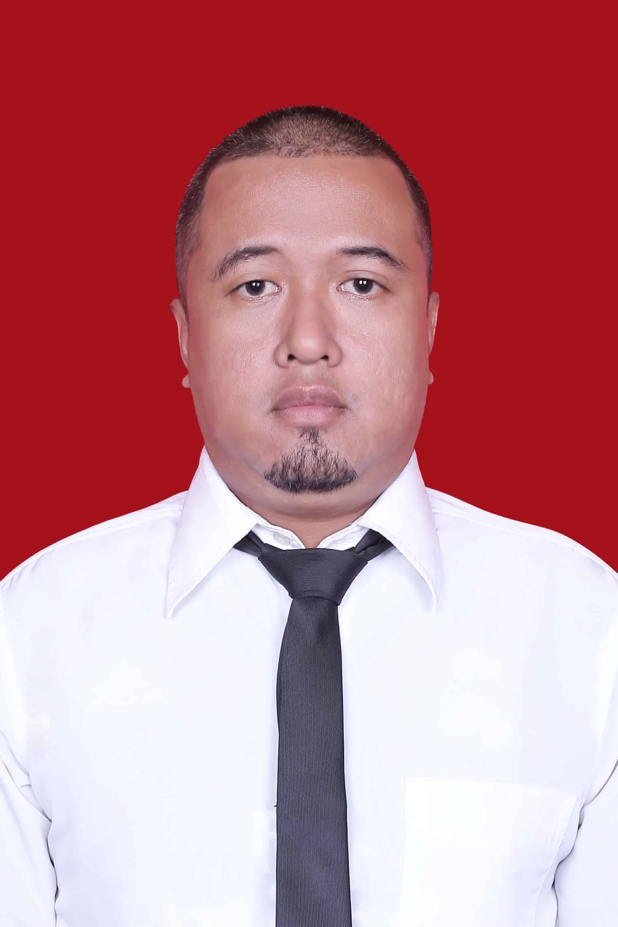 Foto YOGI RIVAI,S.PD